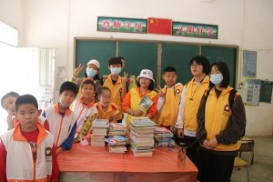 爱助会种子沃土服务队蒲洞助学行