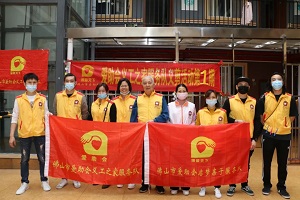 爱心义剪 传递温暖